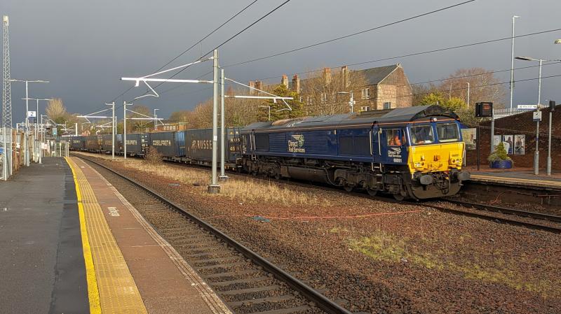 Photo of 66091 on 4D01 at Larbert