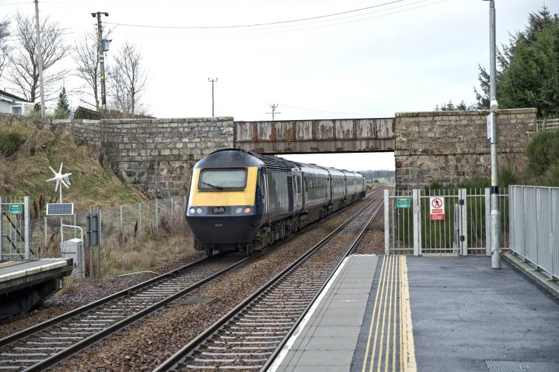 Photo of 43144-147 ON TIME DEPARTURE  AT KINTORE 14.12.23.jpg