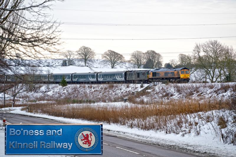 Photo of 66310 +73966 ECS ABDN-IS AT PITCAPLE 12.1.25.jpg