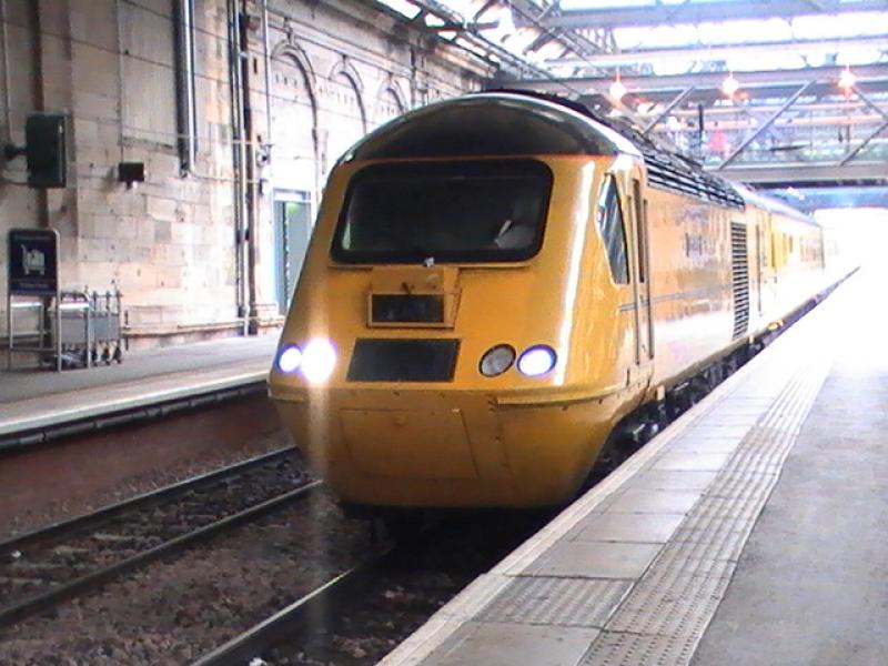 Photo of 43062 sits in Edinburgh Waverley 