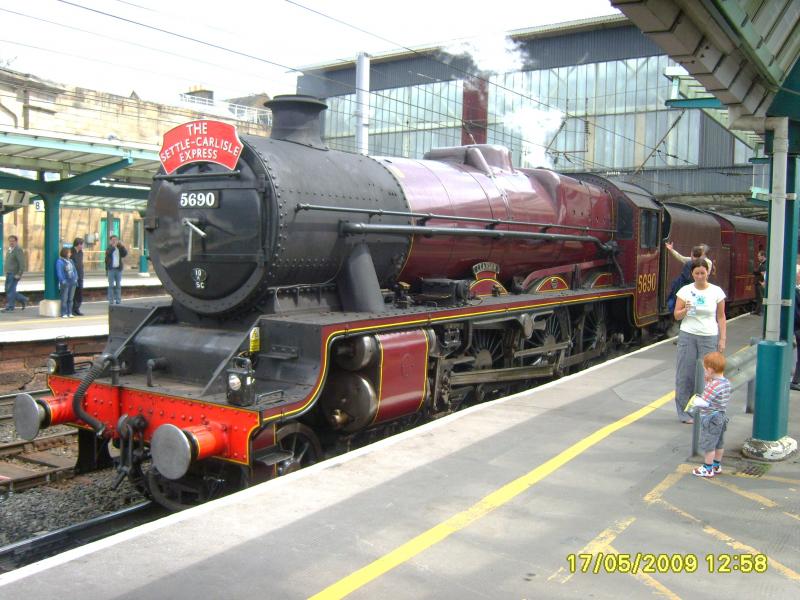 Photo of  5690 at Carlisle