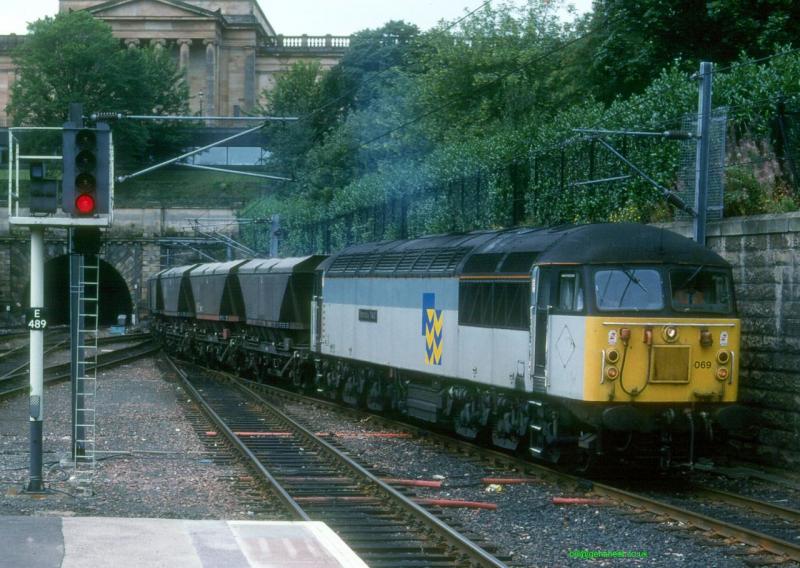 Photo of 56069 at Edinburgh Waverley 1996