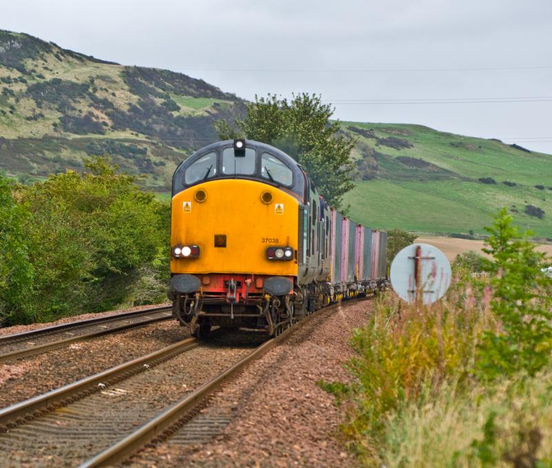 Photo of 37036/37611