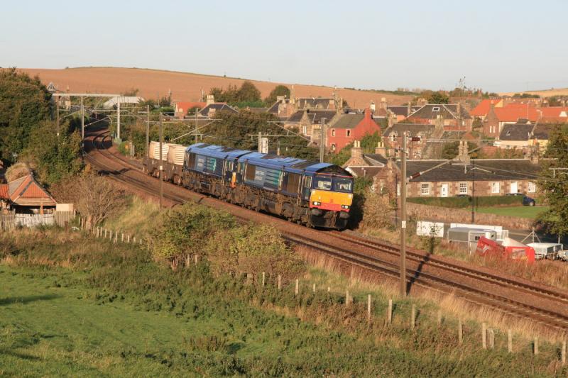 Photo of 6S43 passing East Linton