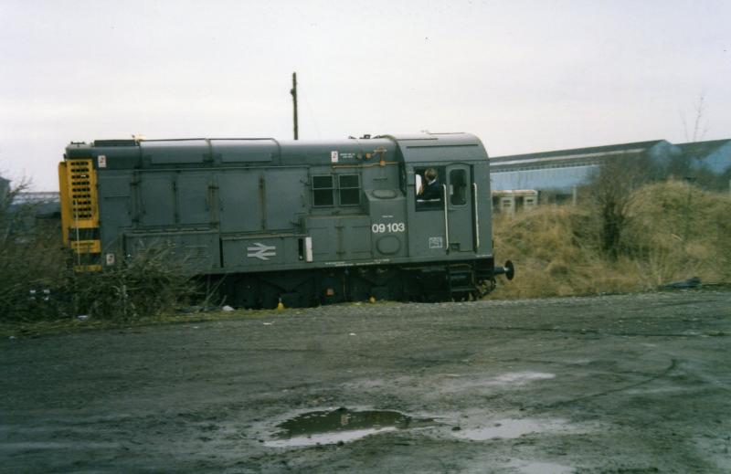 Photo of 09103 in lye at Mossend