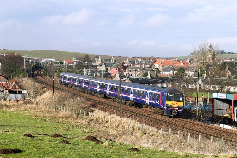 Photo of 322482 passing East Linton