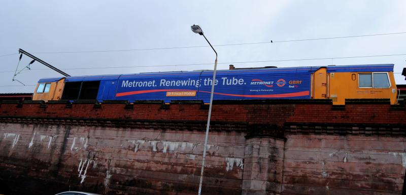 Photo of 66722 At Dumbarton Central Viewed From Street Level