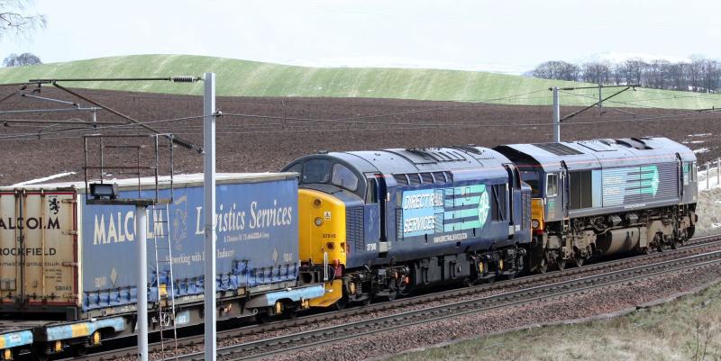 Photo of 37510 & 66413