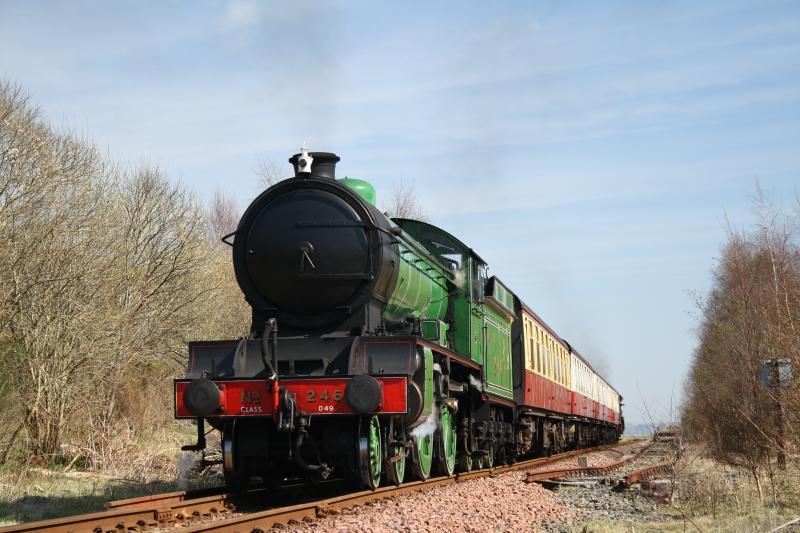 Photo of Morayshire restarts her train at Kinneil.