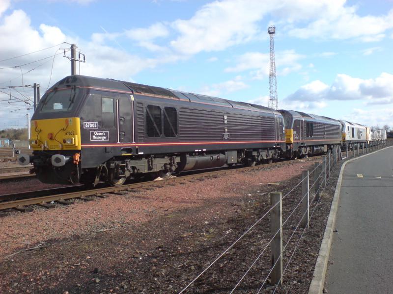 Photo of 67005, 67006 & 67029 stabled at Mossend Yard