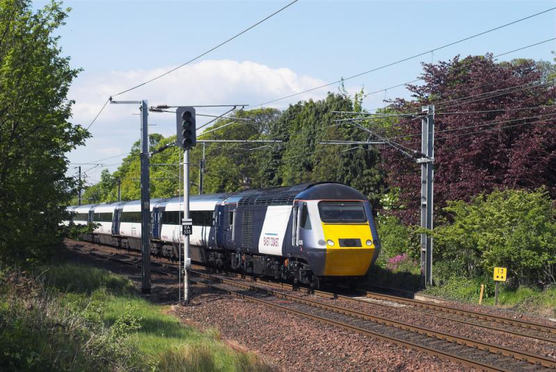 Photo of HST passing Longniddry