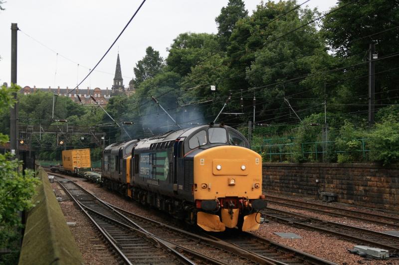 Photo of DRS freight in Princes St. Gardens