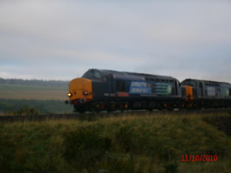 Photo of DRS 37610 & 37423 Clava