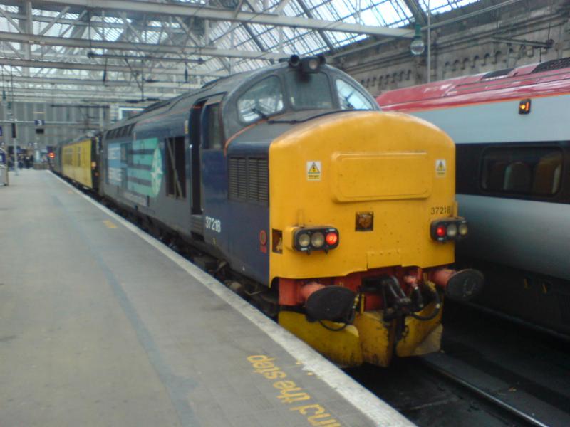 Photo of 37218 at Glasgow Central