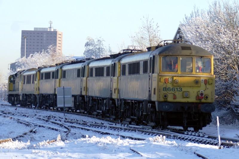 Photo of Freightliner Convoy