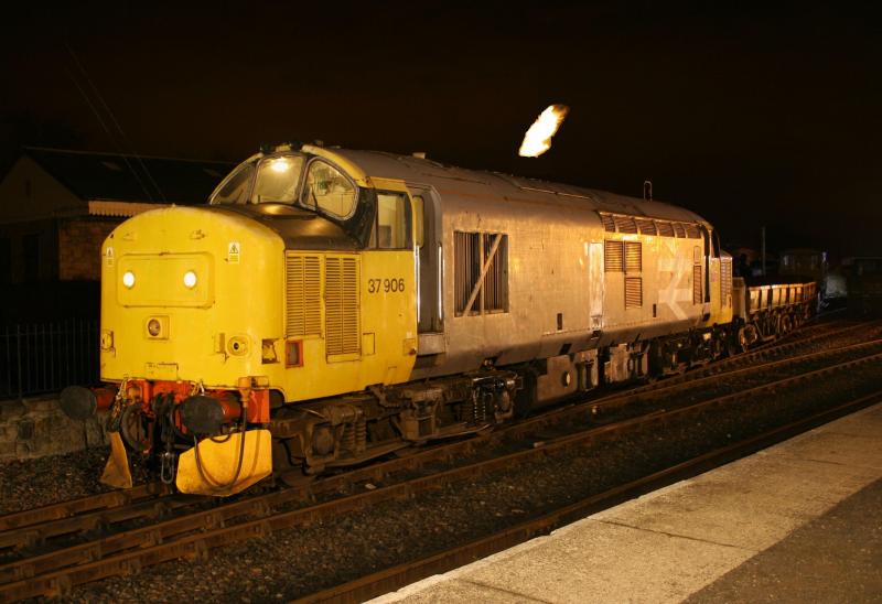 Photo of 37906 'fires' up