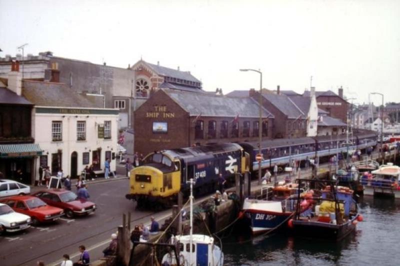 Photo of 37408 on Weymouth Tramway