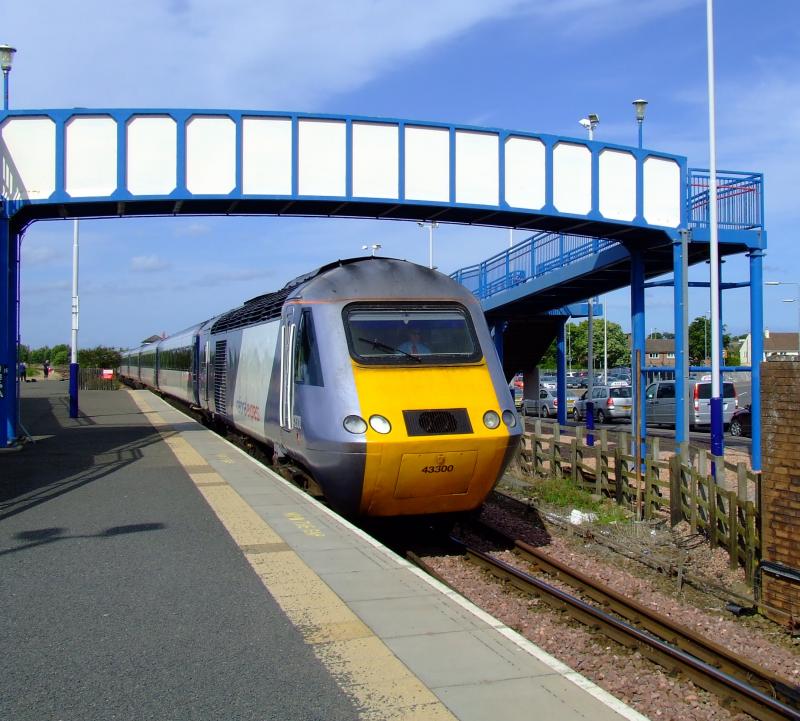 Photo of 43300 arrives at Leuchars