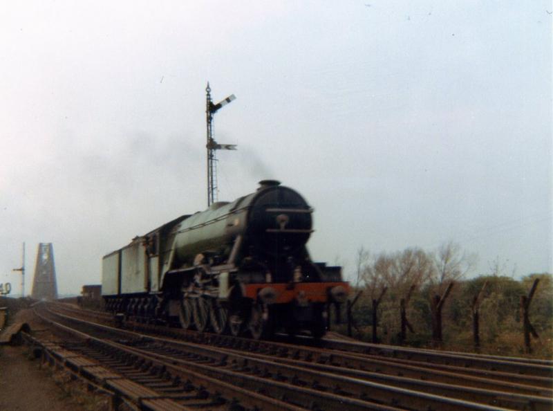 Photo of Flying Scotsman at Dalmeny