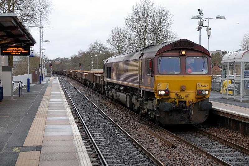 Photo of 66107 at Bishopbriggs Station