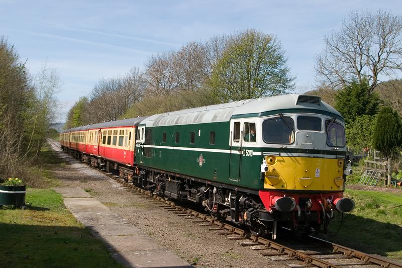 Photo of D5310 Wensley old station