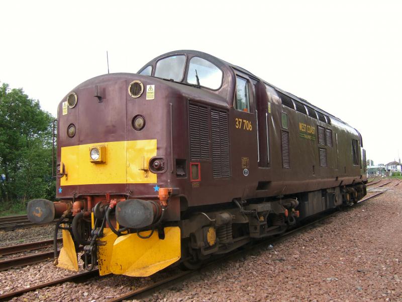 Photo of 37706 stabled in Stirling sidings