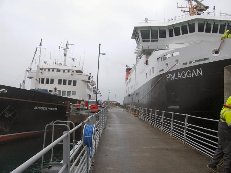 Photo of MV Finlaggan and Hebridean Princess alongside Colonsay pier.