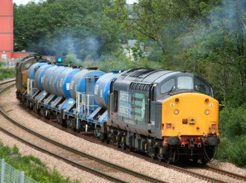 Photo of 37601 & 611 in Alloa loop with the RHTT.