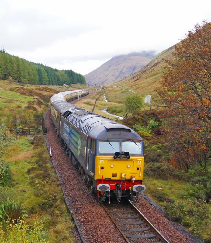 Photo of Class 47 descends towards Tyndrum Upper