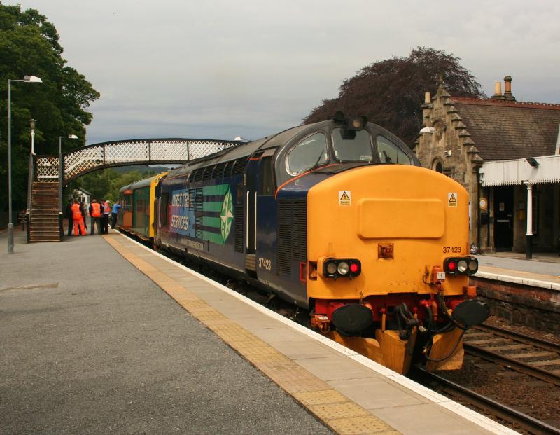 Photo of 37423 2Z02 270611 Pitlochry