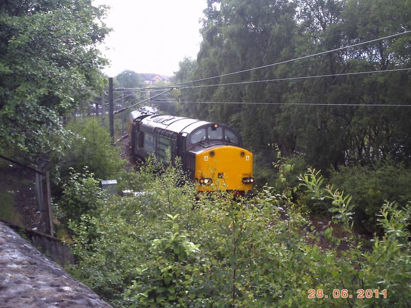 Photo of 37059 and 37610 at Coatbridge Sunnyside