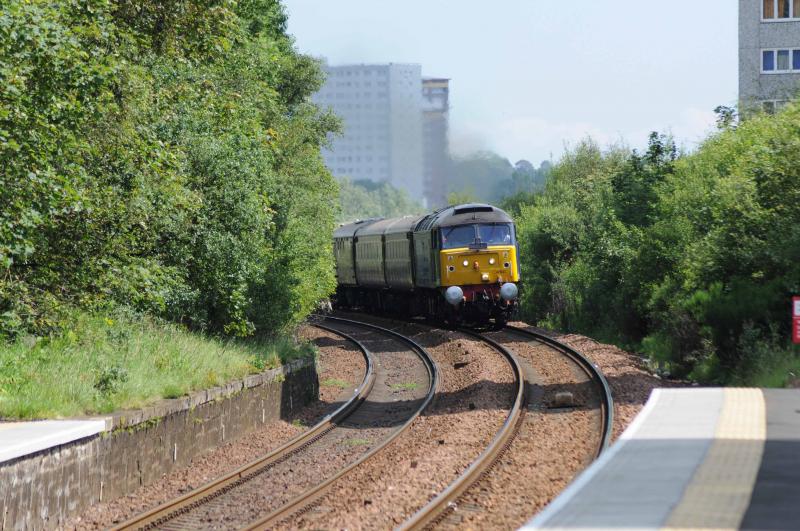 Photo of 47832 Leading Northern Belle