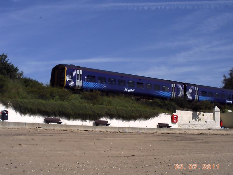 Photo of class 158 at Burntisland.