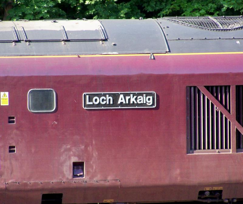 Photo of 37685 Loch Arkaig nameplate