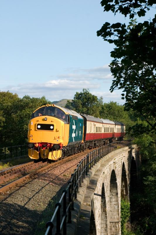 Photo of 37175 Avon viaduct (2)