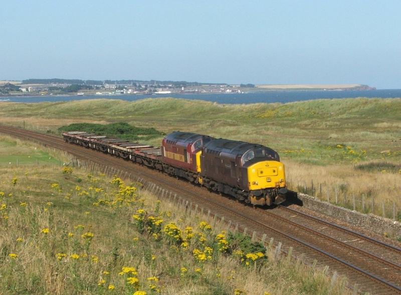 Photo of 37401 37417 6D83 Arbroath