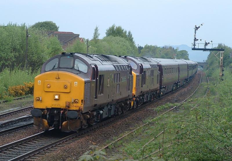 Photo of 37401 37416 Royal Scotsman Larbert