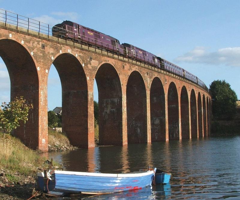 Photo of 37261 37197 Royal Scotsman Montrose