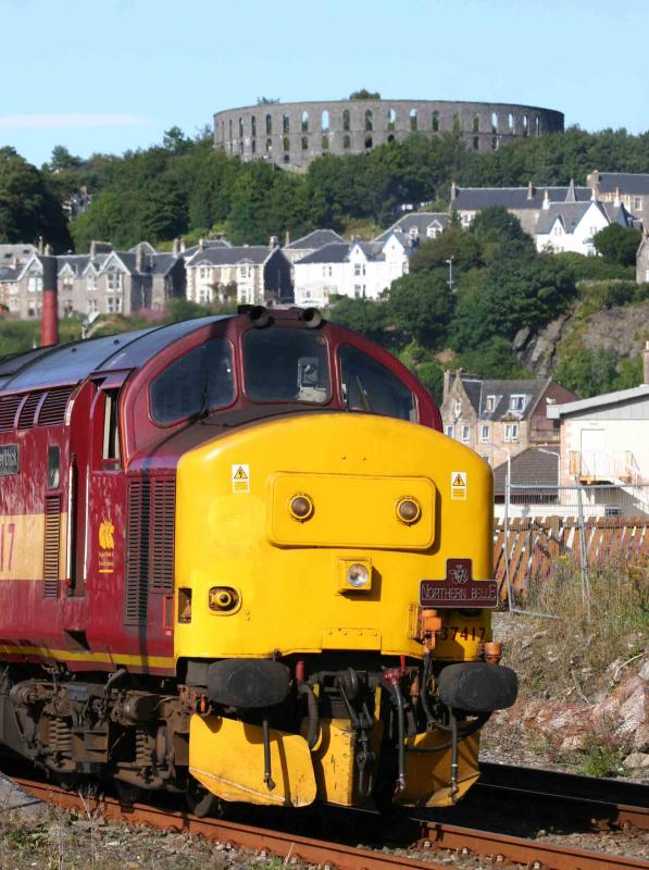 Photo of 37417 at Oban