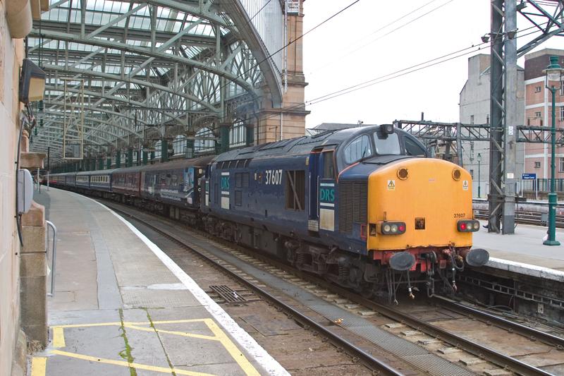 Photo of 37607 5Z59 Boat-Ex Glasgow Central