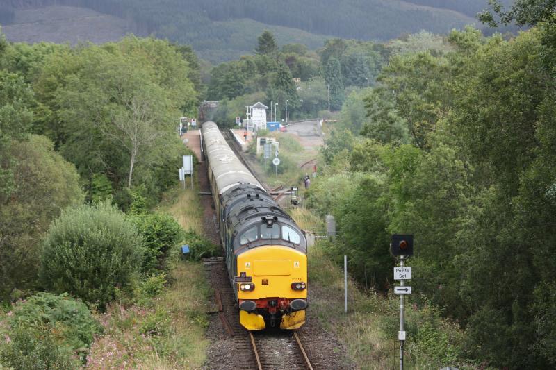 Photo of 37218 37409 at taynuilt 